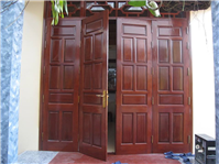 Kích thước cửa chính 4 cánh theo lỗ ban theo phong thủy